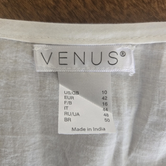 VENUS (NWOT)White Embroidered Blouse.Sz 10 - Picture 6 of 10